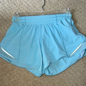 Lululemon hotty hot shorts size 2 tall (4 inch inseam)